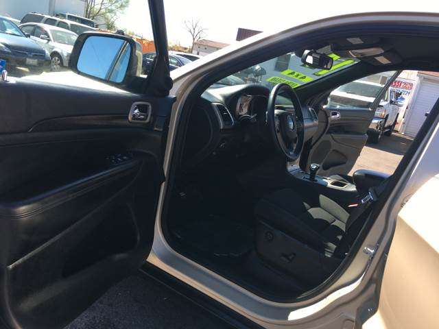 2014 Jeep Grand Cherokee 4x4 Laredo 4dr SUV